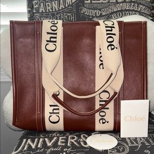 Chloe Medium Leather Woody Tote
